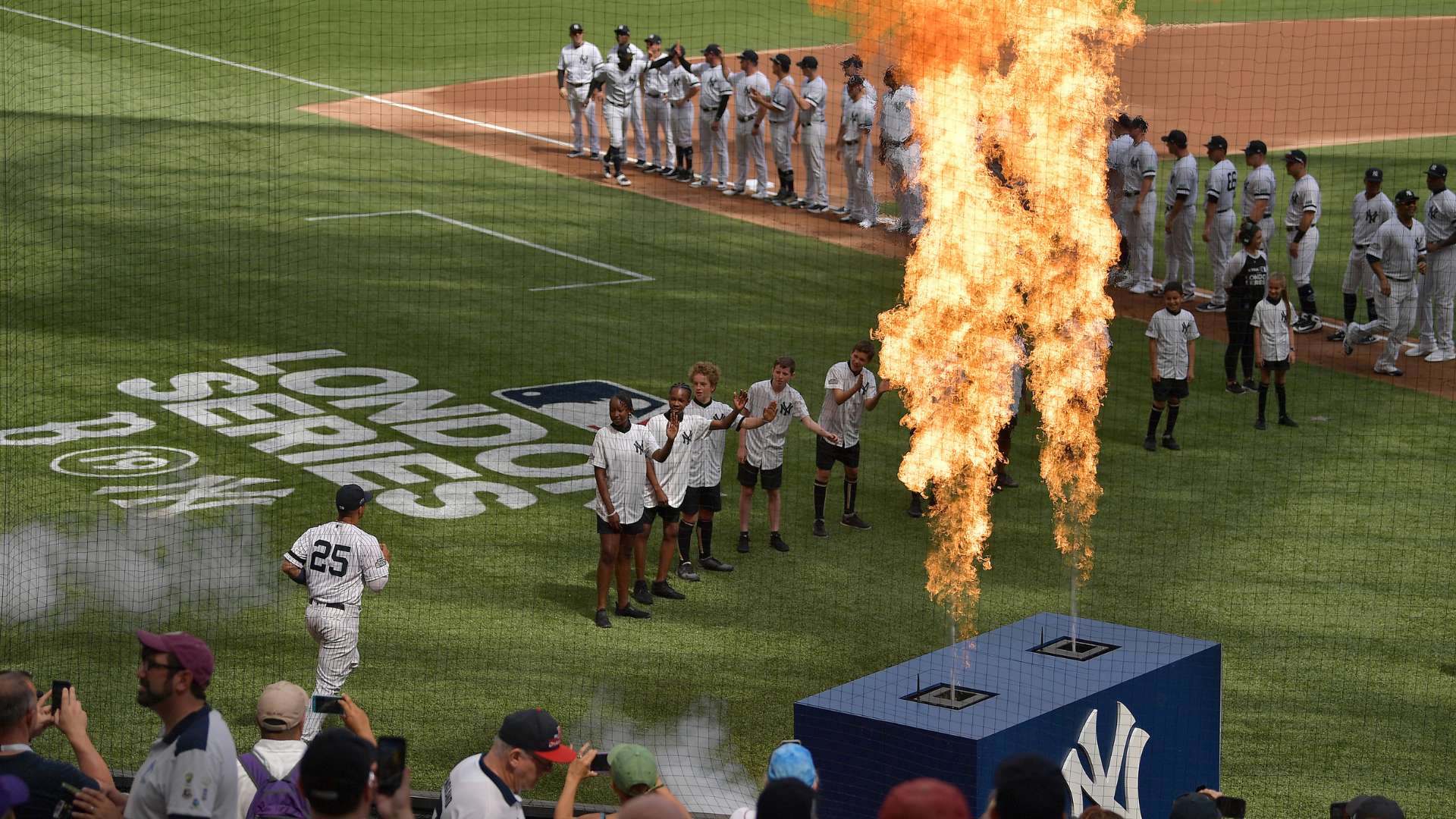 队的比赛中 队的比赛中
