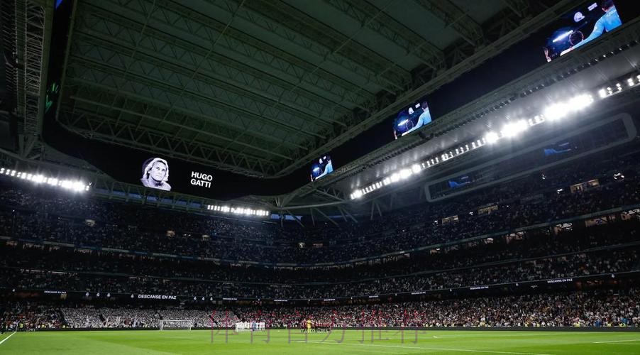 六台主持人:皇马下场主场为乌戈-加蒂默哀一分钟 六台主持人:皇马下场主场为乌戈-加蒂默哀一分钟