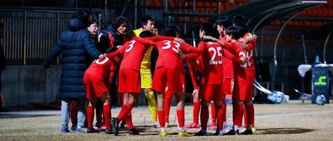 中韩青少年对抗赛惊艳亮相:这强度,这节奏,过瘾! 中韩青少年对抗赛惊艳亮相:这强度,这节奏,过瘾!